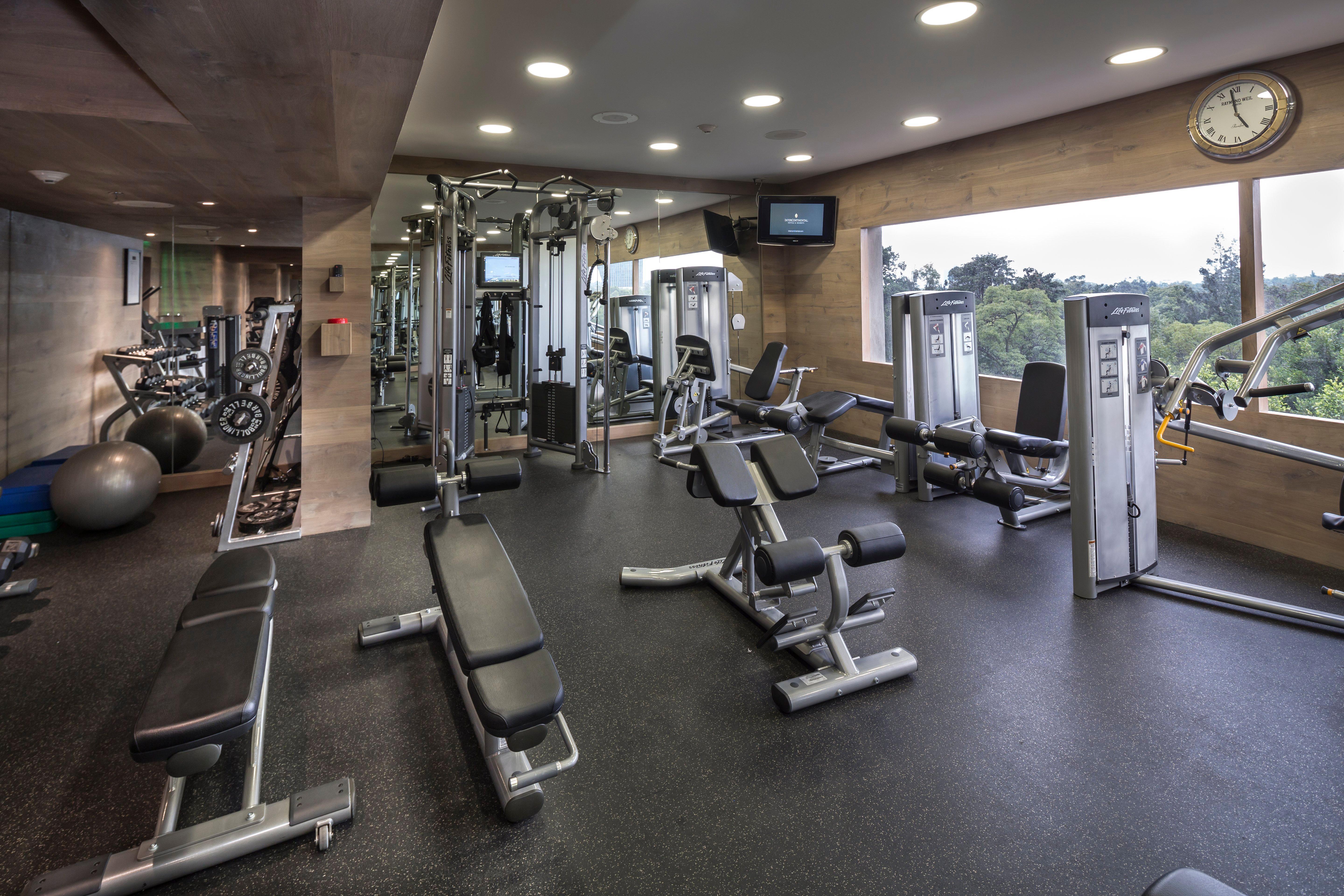 インターコンチネンタル プレジデンテ メキシコシティ エクステリア 写真 A gym at a hotel