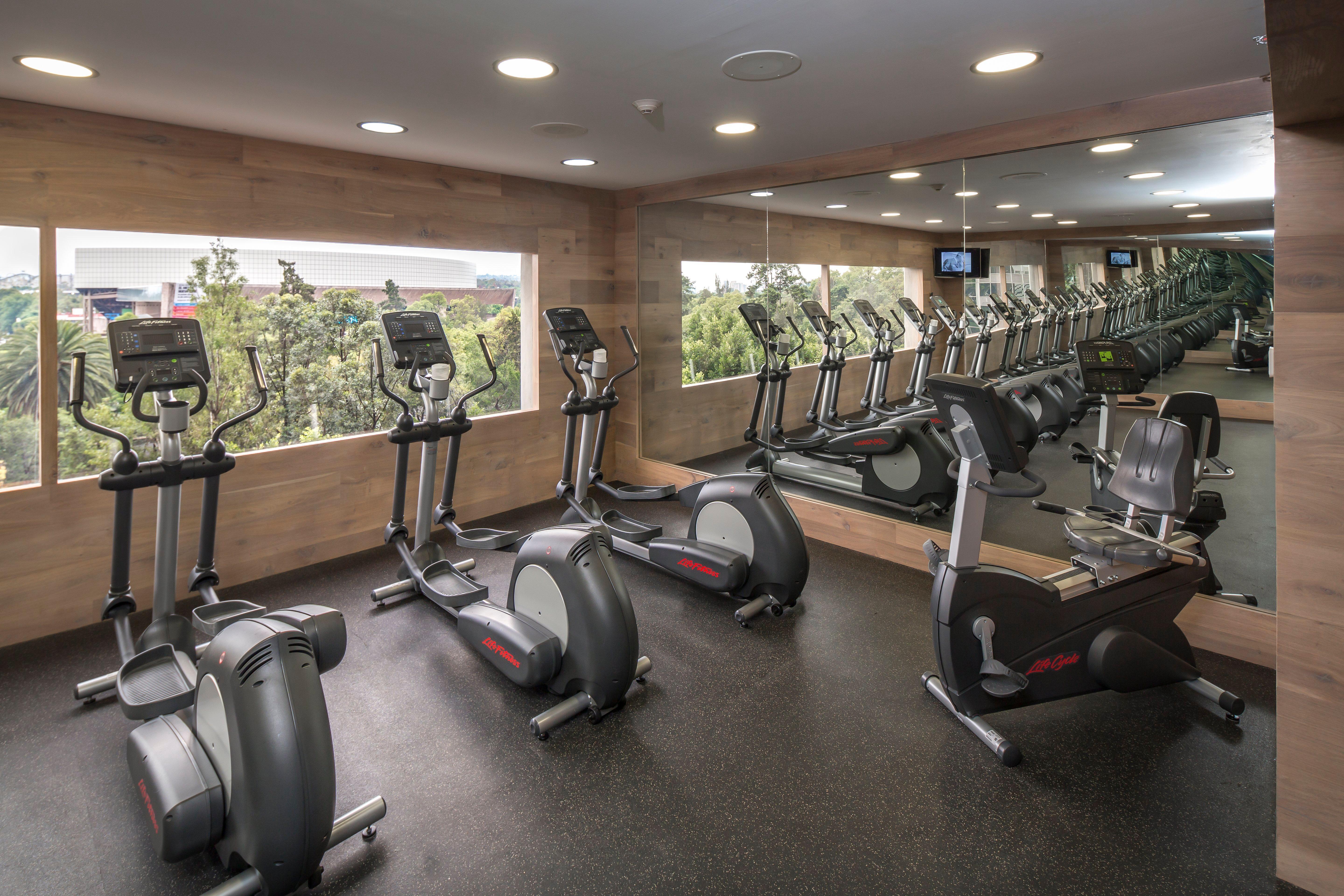 インターコンチネンタル プレジデンテ メキシコシティ エクステリア 写真 Elliptical cross trainer